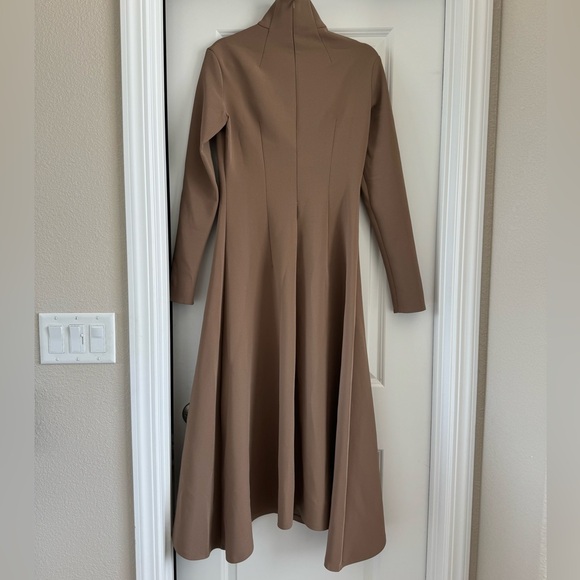 A.W.A.K.E. Mode Crepe Cutout Dress - Picture 4 of 8